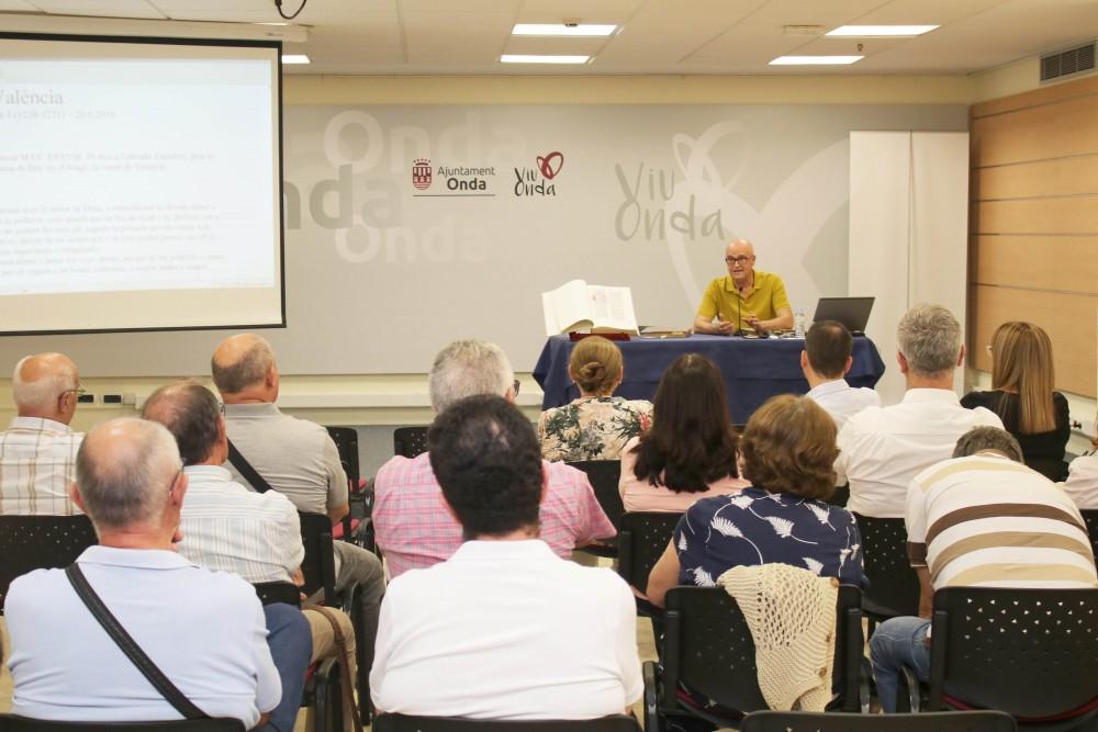 041018 Conferencia de Vicent García Edo 01