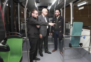 170223 visita nuevos autobuses (4)