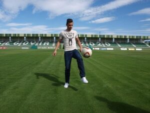 El nuevo jugador del Castellón podrá debutar el domingo ante el Novelda. FOTO: gimnasticasegoviana.com