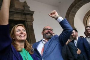 Amparo Marco, Enric Nomdedeu Constitución Ayuntamiento  (103)