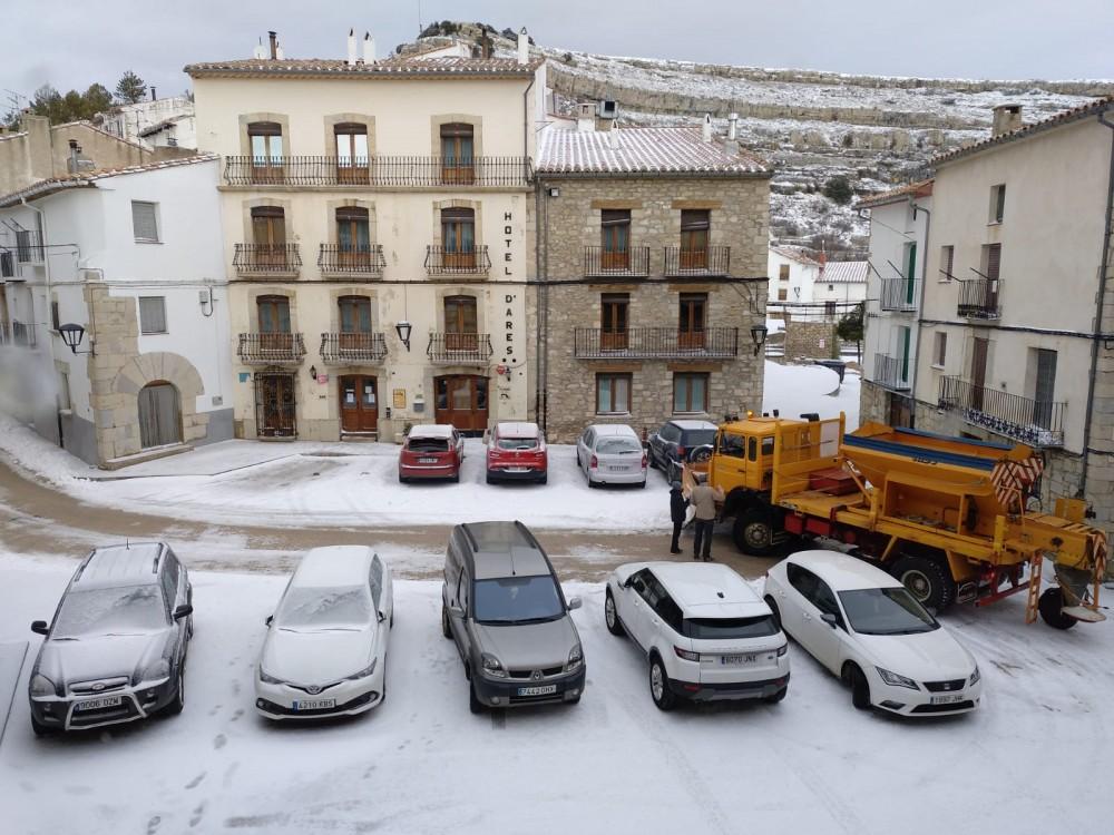 Día de hielo y nieve en Ares del Maestrat (2)