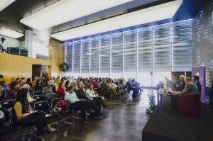 Foto III XXIV Jornada COPCV ‘¿Vivimos en una sociedad violenta respuestas desde la Psicología’ P