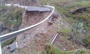 desprendimiento carreteras inundaciones 23III15