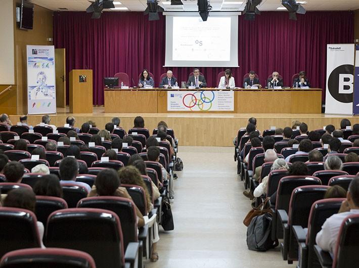 Climent Entrega Los 32 Premios De Las Olimpiadas Académicas 2016 De La Uji Castellon Información