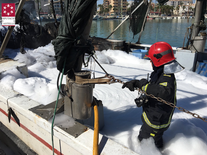 incendio barco benicarlo5