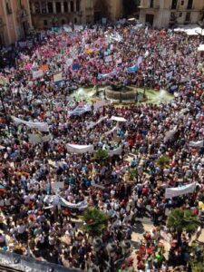 manifestación en valencia en defensa de la enseñanza concertada