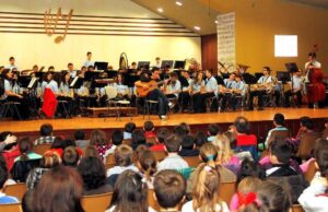 Música a l'escola de Onda.