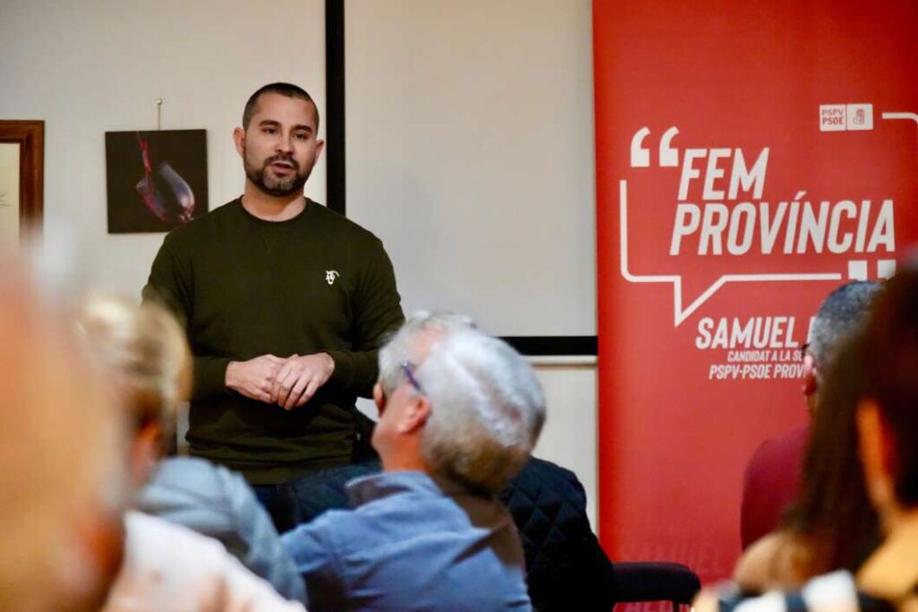 Samuel Falomir fa campanya de primàries a Benicàssim