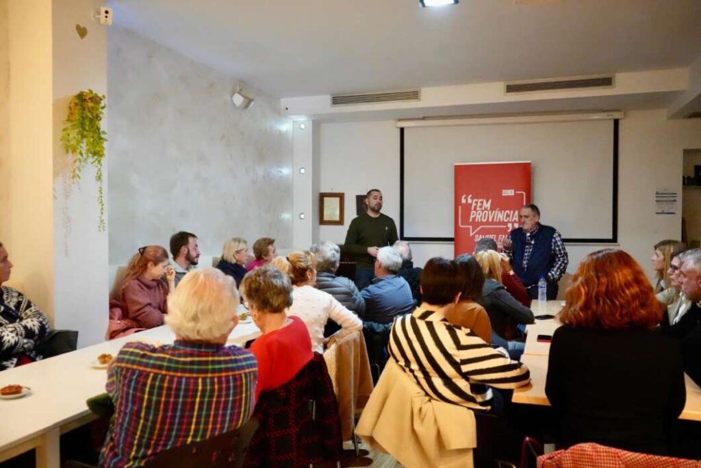 Samuel Falomir fa campanya de primàries a Benicàssim