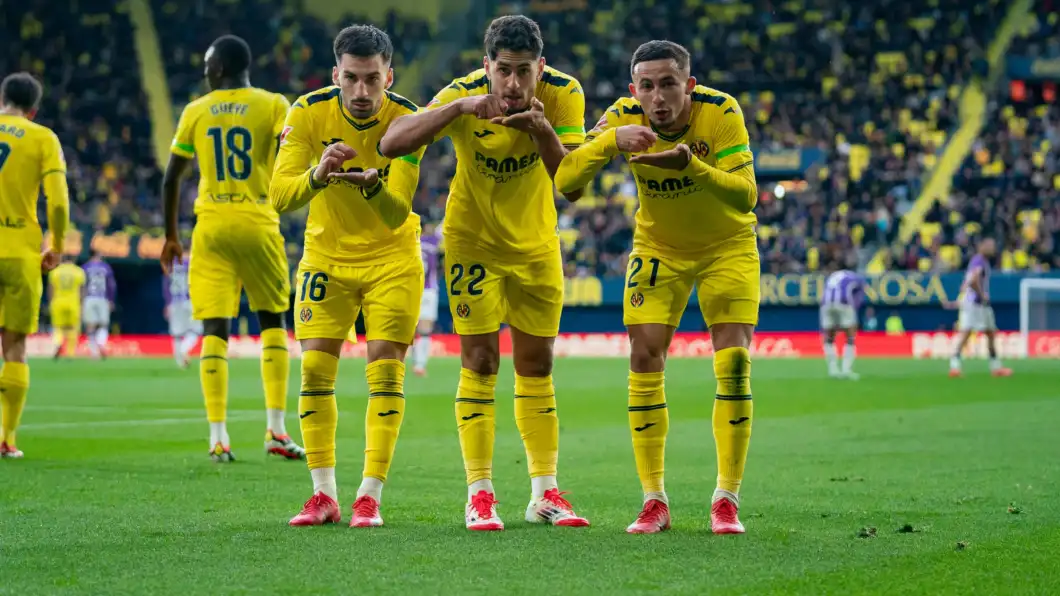 Alex Baena, Ayoze Pérez y Yeremy Pino