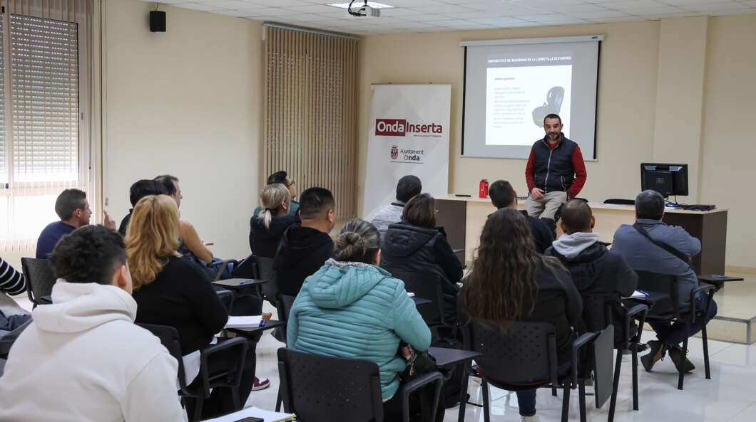 Onda curso manejo carretillas