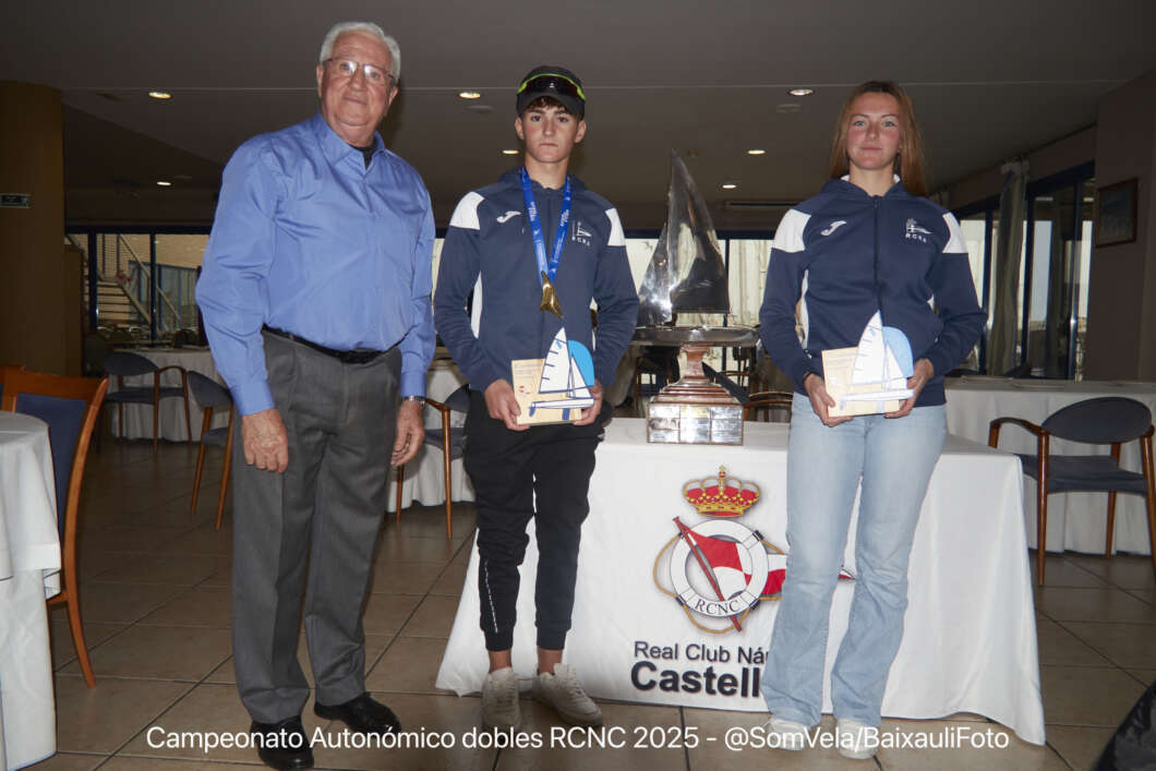 Los hermanos Sánchez-Romero del RCR Alicante, vencedores del 78º Trofeo Magdalena de Vela Ligera.