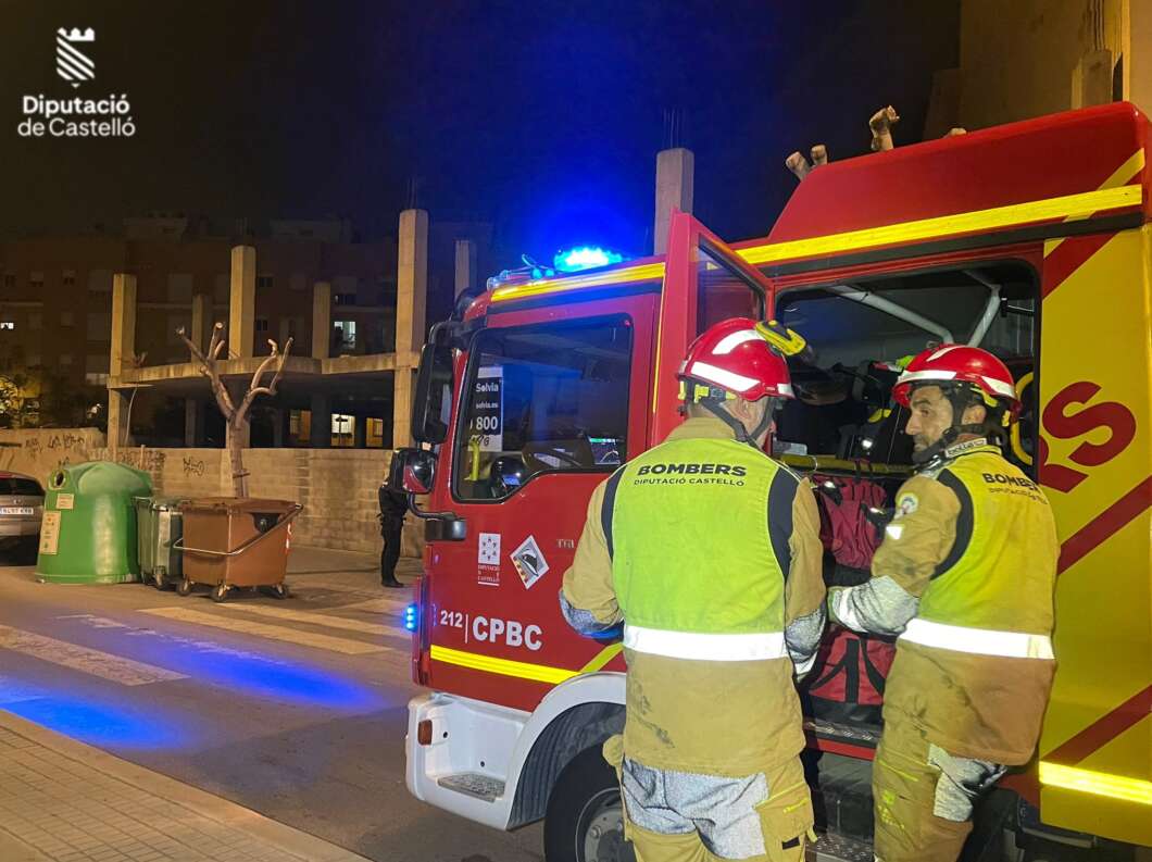 Una mujer se precipita a un foso desde un edificio en obras en Almassora. Bomberos