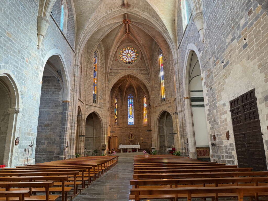 Sant Mateu. Arciprestal del Siglo XIII reformada en el XVIII. Turisme Comunitat valenciana