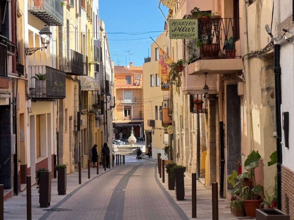 Sant Mateu centro histórico calle la Cort 260125