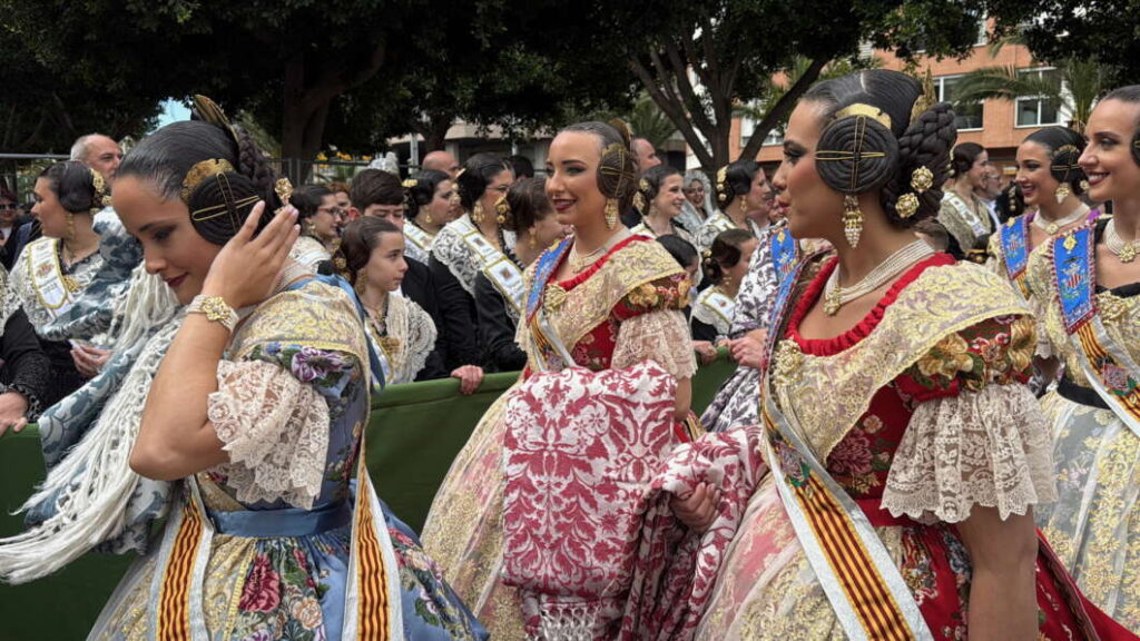 Falleras de Valencia. Mascletà Pibierzo 220325. Magdalena 2025