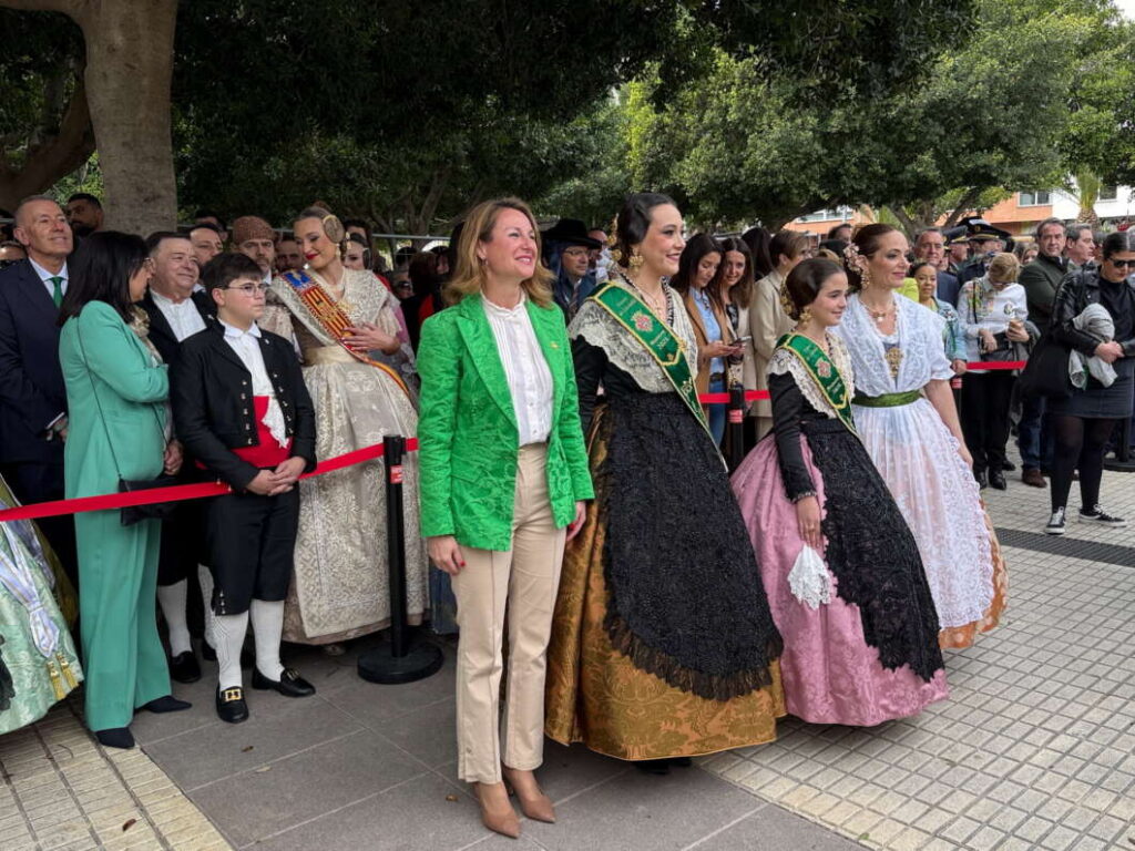 alcaldesa y Reinas de Castellón. Mascletà Pibierzo 220325. Magdalena 2025