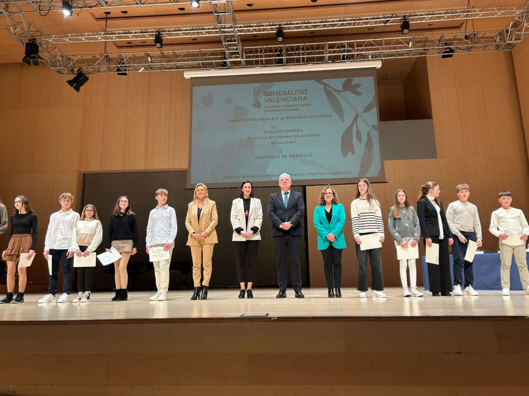 Entrega de los Premios Extraordinarios al Rendimiento Académico en el Auditorio de Castelló.